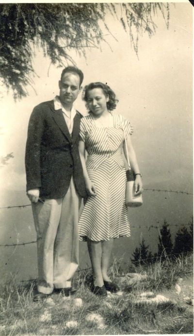 1946